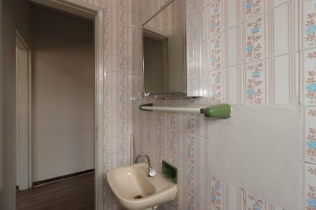 Banheiro de casa para alugar com 1 quarto, 80m² em Vila Alzira, Santo André