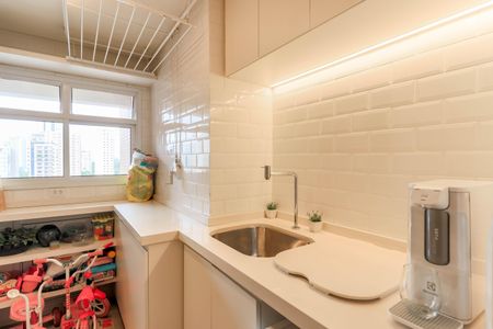 Apartamento à venda com 121m², 3 quartos e 2 vagasÁrea de Serviço