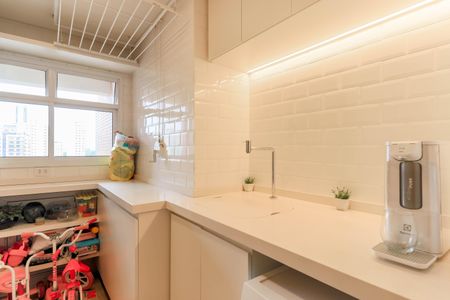 Apartamento à venda com 121m², 3 quartos e 2 vagasÁrea de Serviço