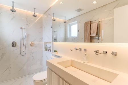 Apartamento à venda com 121m², 3 quartos e 2 vagasBanheiro da Suíte