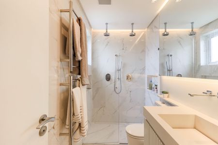 Apartamento à venda com 121m², 3 quartos e 2 vagasBanheiro da Suíte