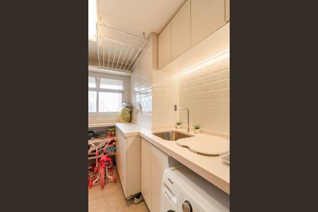 Apartamento à venda com 121m², 3 quartos e 2 vagasÁrea de Serviço