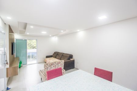 Casa para alugar com 117m², 3 quartos e 1 vagaSala 