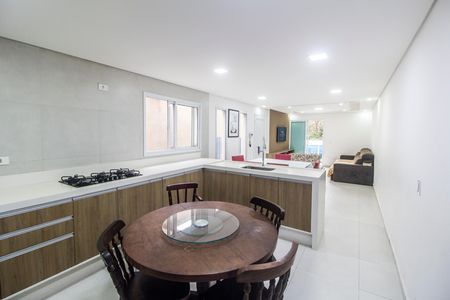 Casa para alugar com 117m², 3 quartos e 1 vagaCozinha