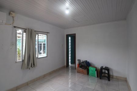 Casa à venda com 94m², 4 quartos e 6 vagasQuarto 4