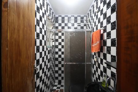 Casa à venda com 94m², 4 quartos e 6 vagasBanheiro 1