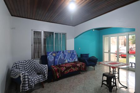 Sala de casa à venda com 4 quartos, 94m² em Mathias Velho, Canoas