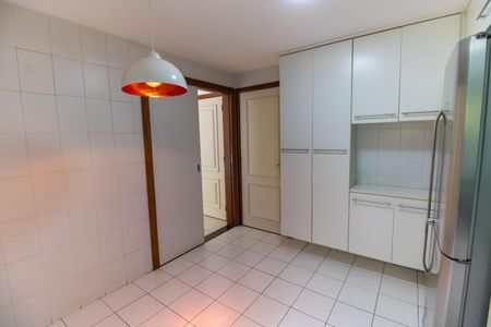 Apartamento à venda com 90m², 2 quartos e 1 vagaCozinha e Área de Serviço