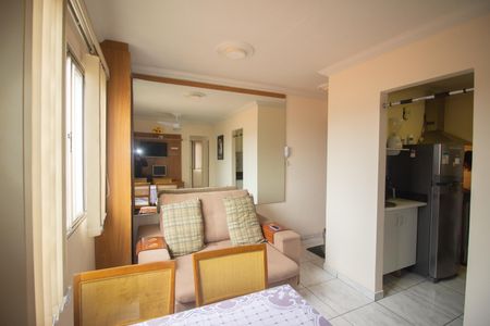 Sala de apartamento para alugar com 2 quartos, 45m² em Betania, Contagem