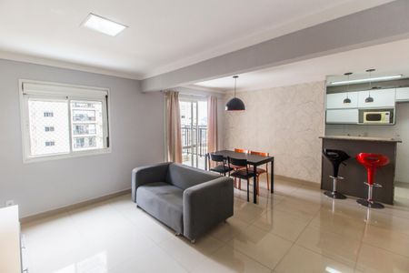 Sala de apartamento à venda com 1 quarto, 68m² em Jardim Tupanci, Barueri