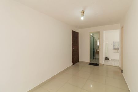 Sala de apartamento para alugar com 2 quartos, 45m² em Cidade Líder, São Paulo