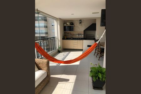 Apartamento à venda com 168m², 3 quartos e 3 vagas Apartamento à venda com 168m², 3 quartos e 3 vagasVaranda