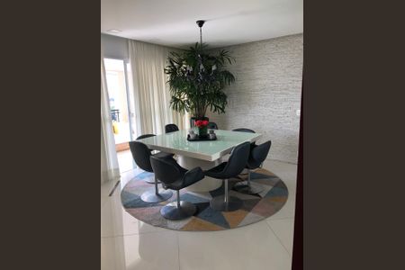 Apartamento à venda com 168m², 3 quartos e 3 vagas Apartamento à venda com 168m², 3 quartos e 3 vagasSala