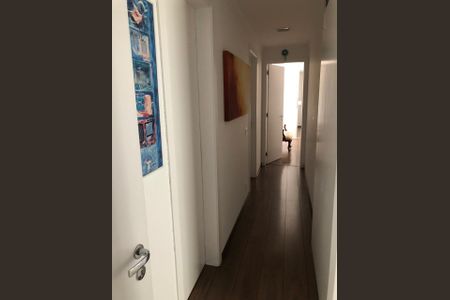 Apartamento à venda com 168m², 3 quartos e 3 vagas Apartamento à venda com 168m², 3 quartos e 3 vagasCorredor