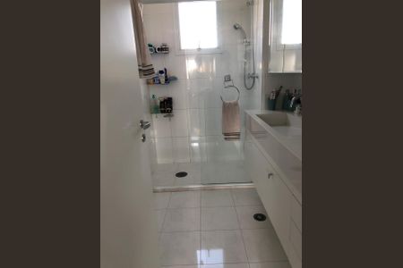 Apartamento à venda com 168m², 3 quartos e 3 vagas Apartamento à venda com 168m², 3 quartos e 3 vagasBanheiro