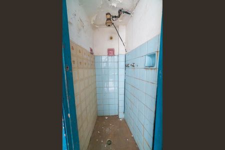 Casa à venda com 161m², 2 quartos e sem vagaSalão - Banheiro