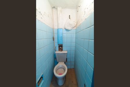 Casa à venda com 161m², 2 quartos e sem vagaSalão - Banheiro