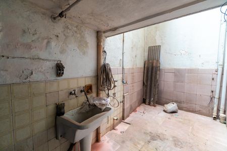 Casa à venda com 161m², 2 quartos e sem vagaSalão - Lavanderia