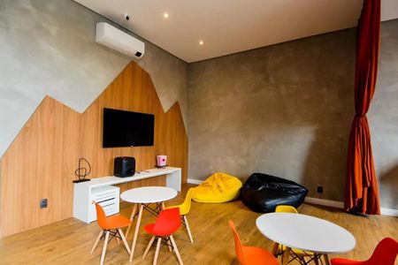 Apartamento à venda com 69m², 2 quartos e 2 vagas Apartamento à venda com 69m², 2 quartos e 2 vagasÁrea comum - Salão de festas