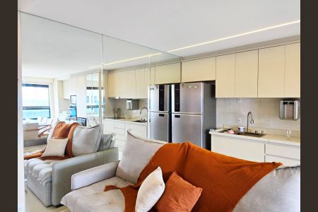 Apartamento à venda com 69m², 2 quartos e 2 vagas Apartamento à venda com 69m², 2 quartos e 2 vagasSala/Cozinha