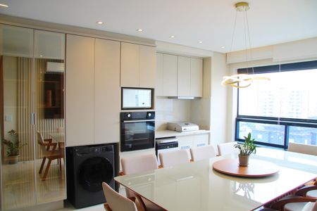 Apartamento à venda com 69m², 2 quartos e 2 vagasSala/Cozinha