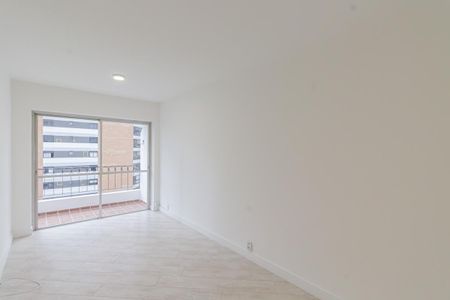 Apartamento para alugar com 62m², 2 quartos e 1 vagaSala