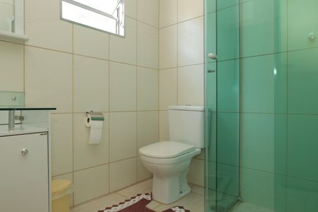 Casa à venda com 200m², 3 quartos e 1 vagaBanheiro 1