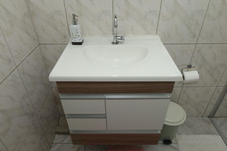 Casa à venda com 200m², 3 quartos e 1 vagaBanheiro 2