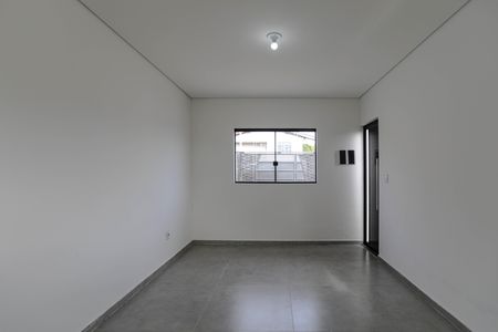 Casa para alugar com 102m², 3 quartos e 2 vagasSala