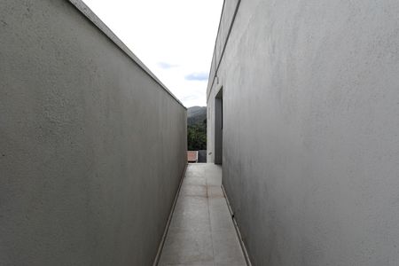 Casa para alugar com 102m², 3 quartos e 2 vagasCorredor