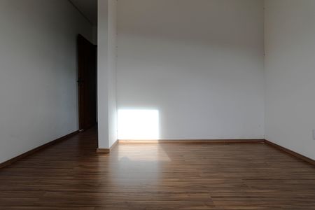 Casa para alugar com 102m², 3 quartos e 2 vagasSuíte