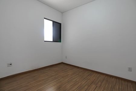 Casa para alugar com 102m², 3 quartos e 2 vagasQuarto 2