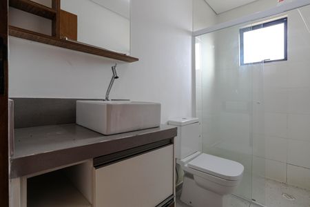 Casa para alugar com 102m², 3 quartos e 2 vagasBanheiro da Suíte