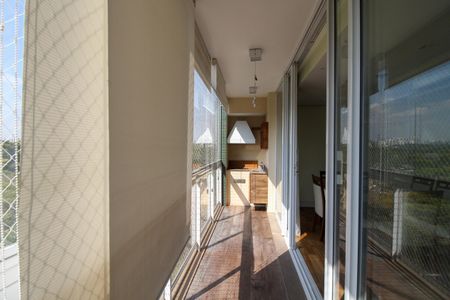 Varanda de apartamento para alugar com 3 quartos, 130m² em Butantã, São Paulo