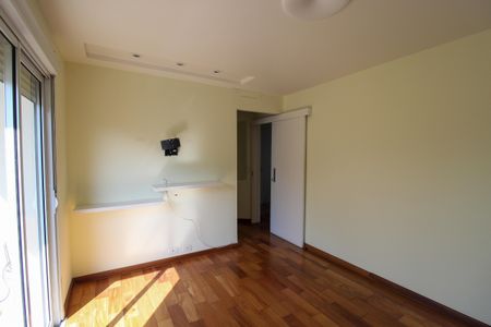 Apartamento à venda com 130m², 3 quartos e 2 vagasSuíte 2