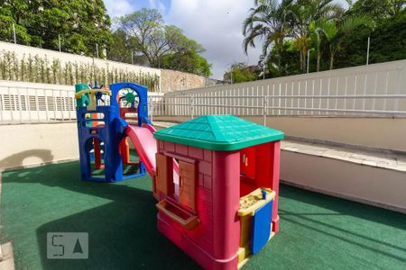 Apartamento à venda com 130m², 3 quartos e 2 vagasÁrea comum - Playground
