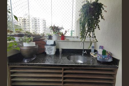 Apartamento à venda com 82m², 3 quartos e 2 vagasVaranda