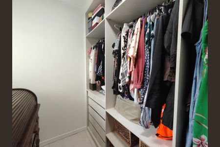 Apartamento à venda com 82m², 3 quartos e 2 vagasQuarto 2