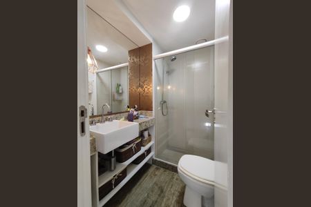 Apartamento à venda com 82m², 3 quartos e 2 vagasBanheiro Social