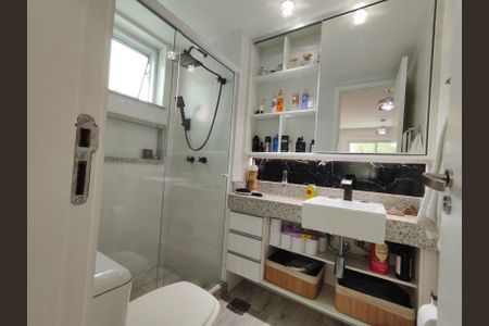 Apartamento à venda com 82m², 3 quartos e 2 vagasBanheiro da Suíte 