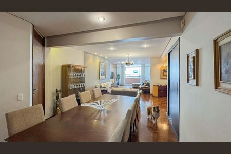 Sala de apartamento à venda com 4 quartos, 210m² em Lourdes, Belo Horizonte