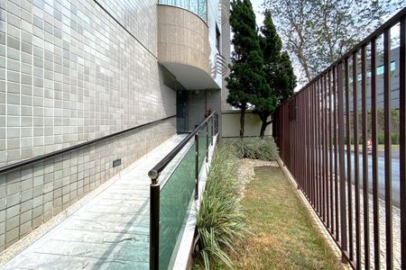 Apartamento à venda com 85m², 3 quartos e 2 vagasEntrada