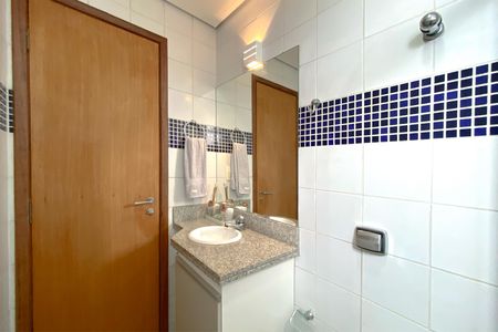 Apartamento à venda com 85m², 3 quartos e 2 vagasBanheiro