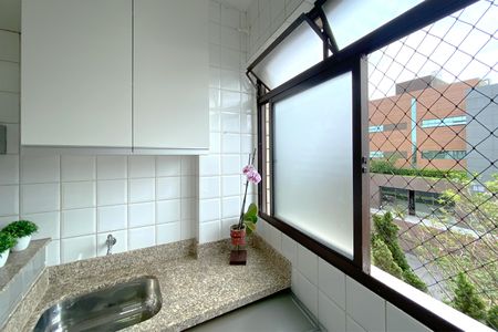 Apartamento à venda com 85m², 3 quartos e 2 vagasÁrea de Serviço