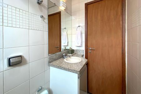 Apartamento à venda com 85m², 3 quartos e 2 vagasBanheiro da Suíte 