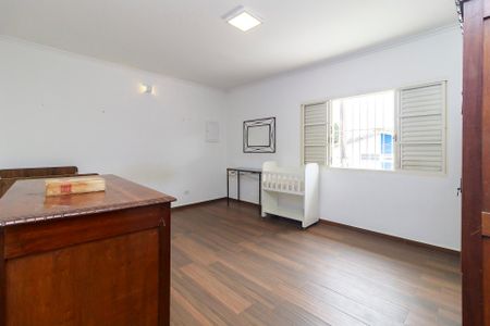 Casa para alugar com 270m², 5 quartos e 5 vagas Casa para alugar com 270m², 5 quartos e 5 vagasQuarto 3