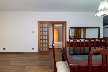 Sala de casa para alugar com 5 quartos, 270m² em Jardim Petropolis, São Paulo