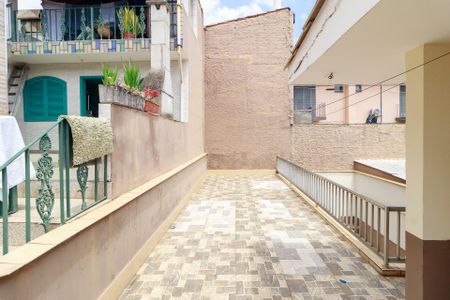 Casa para alugar com 270m², 5 quartos e 5 vagas Casa para alugar com 270m², 5 quartos e 5 vagasÁrea Externa