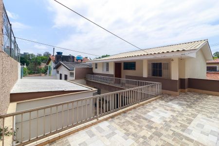 Casa para alugar com 270m², 5 quartos e 5 vagas Casa para alugar com 270m², 5 quartos e 5 vagasÁrea Externa