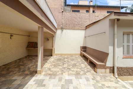 Casa para alugar com 270m², 5 quartos e 5 vagas Casa para alugar com 270m², 5 quartos e 5 vagasQuintal